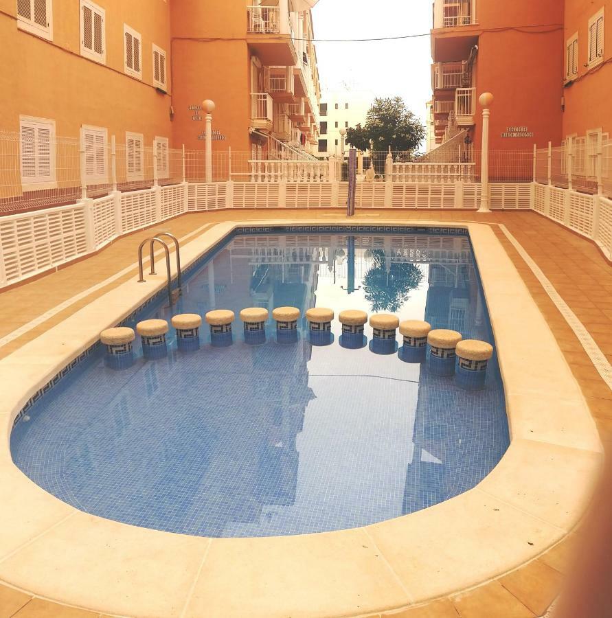 Urbanizacion Puerto Romano - Playa Ла-Мата Экстерьер фото
